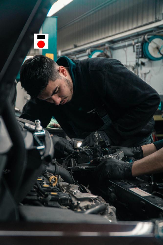 Rilevazione presenze web in licenza on-prem a Bologna per Officina Meccanica e Manutenzione