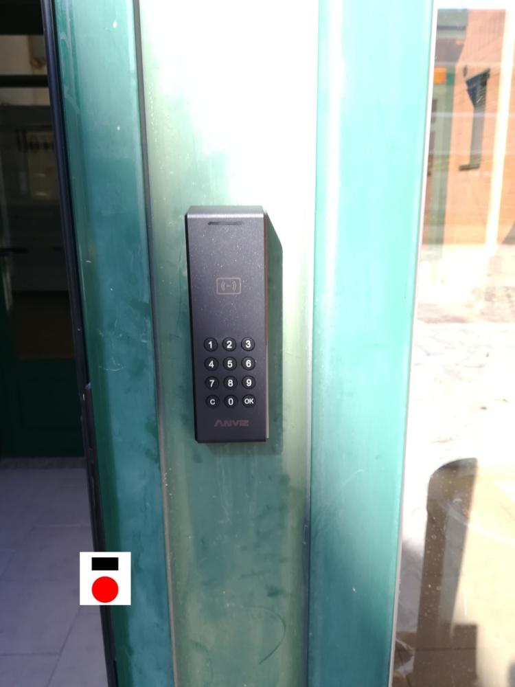 Benefici misurabili per produzione, uffici e sicurezza degli accessi